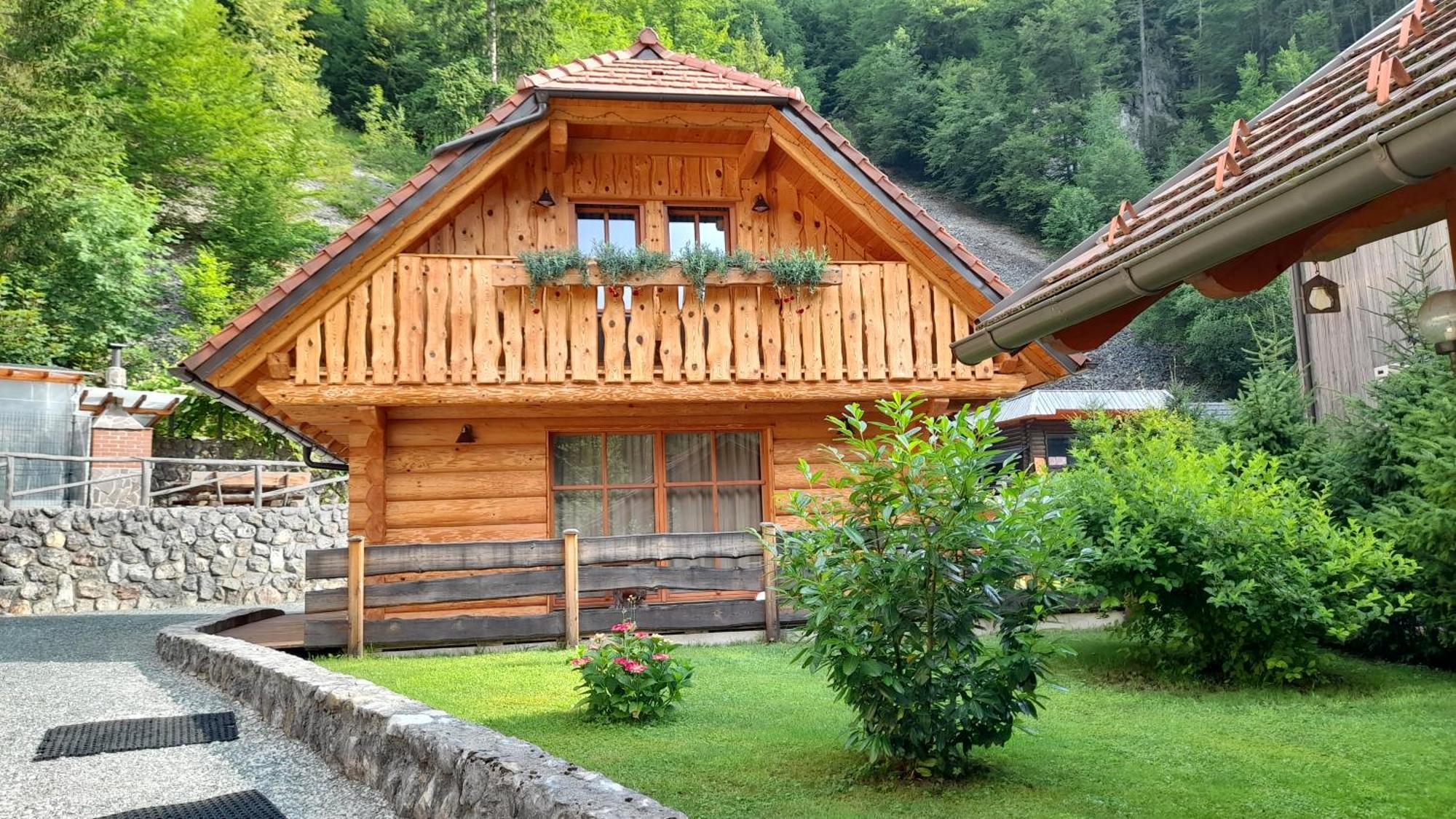 Apartma in Bungalov Jezerci Gozd Martuljek Exterior foto